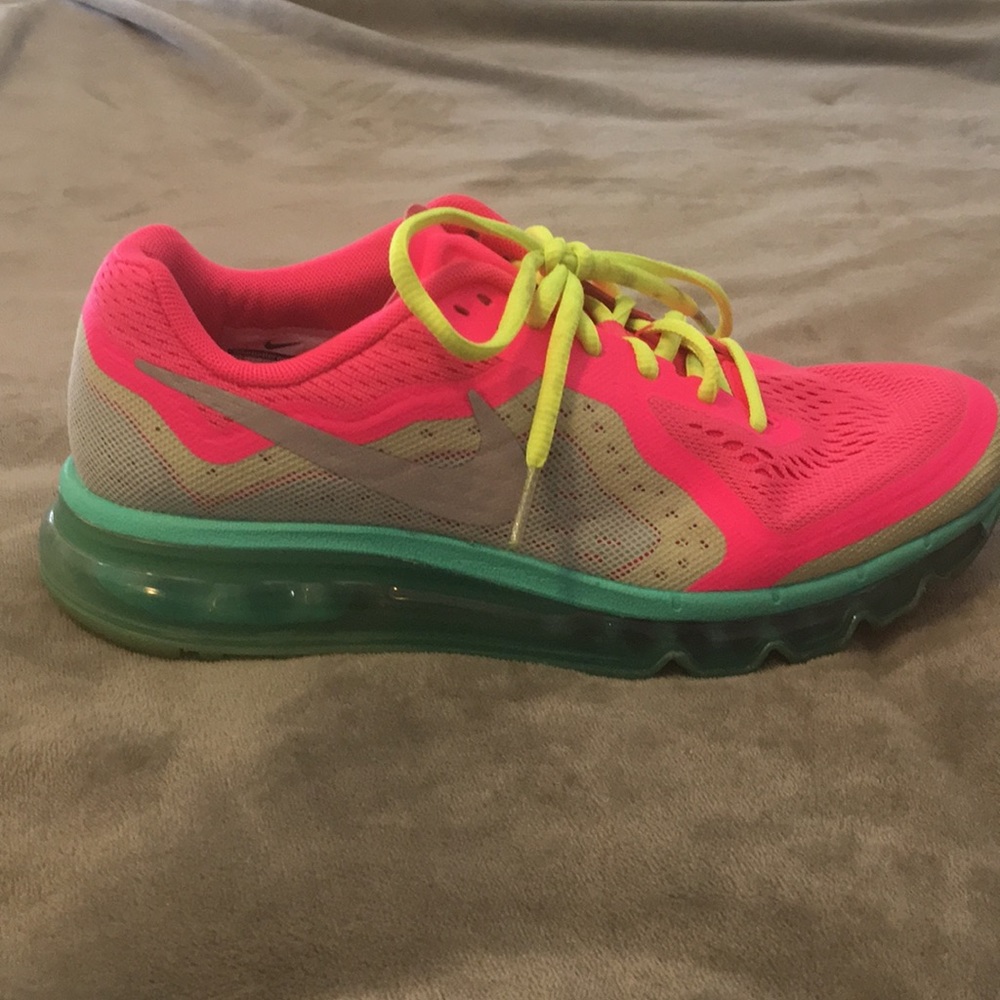 Nike shoes